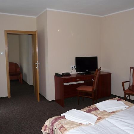 Golecin Noclegi Poznan Habitación foto