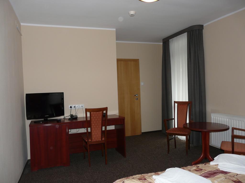 Golecin Noclegi Poznan Habitación foto