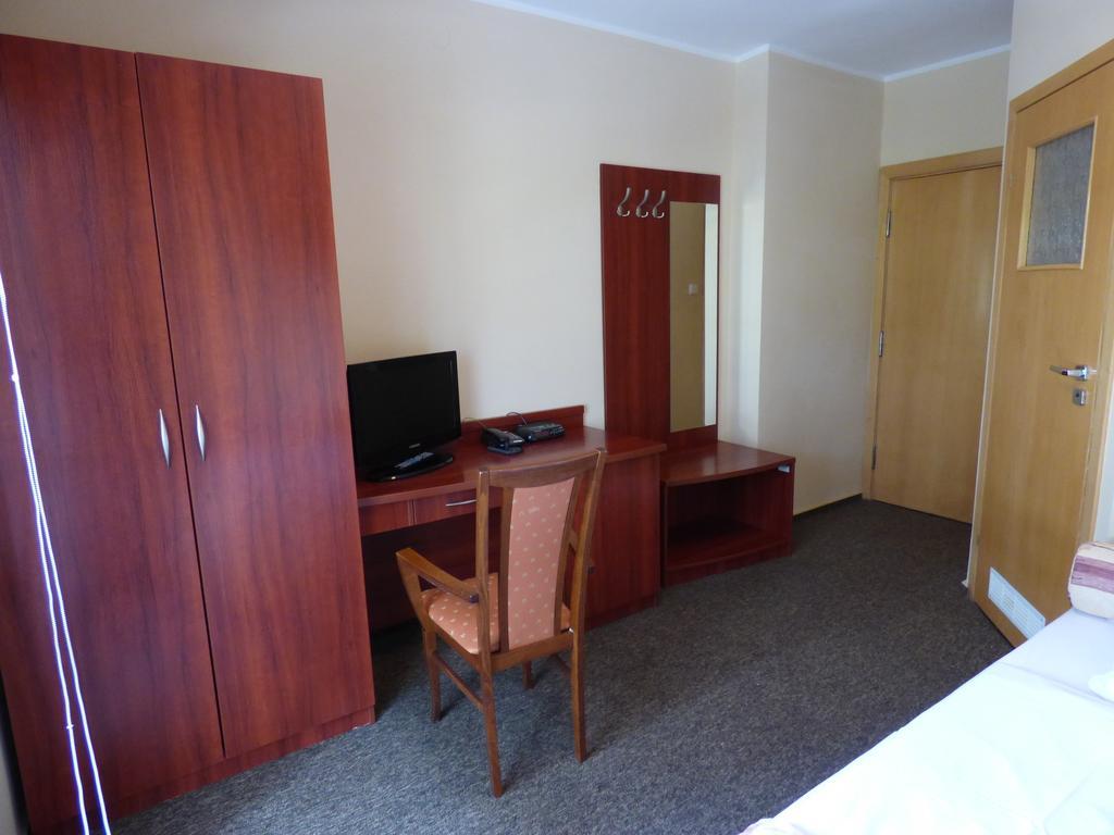 Golecin Noclegi Poznan Habitación foto