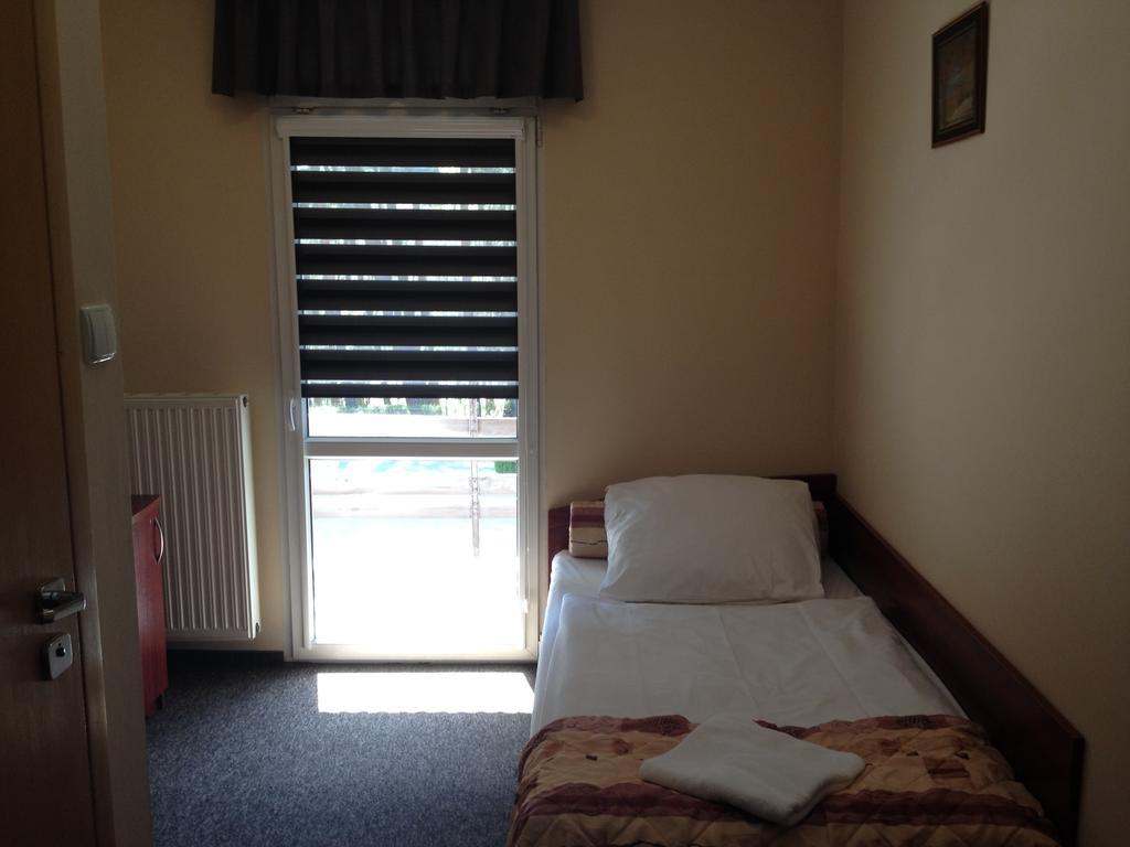 Golecin Noclegi Poznan Habitación foto